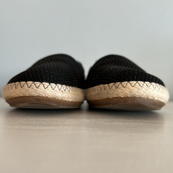 Paul Green •  Layla Leather Espadrille Flats in Black Size 8 US / 37 EU / 5.5 UK - Picture 13 of 15